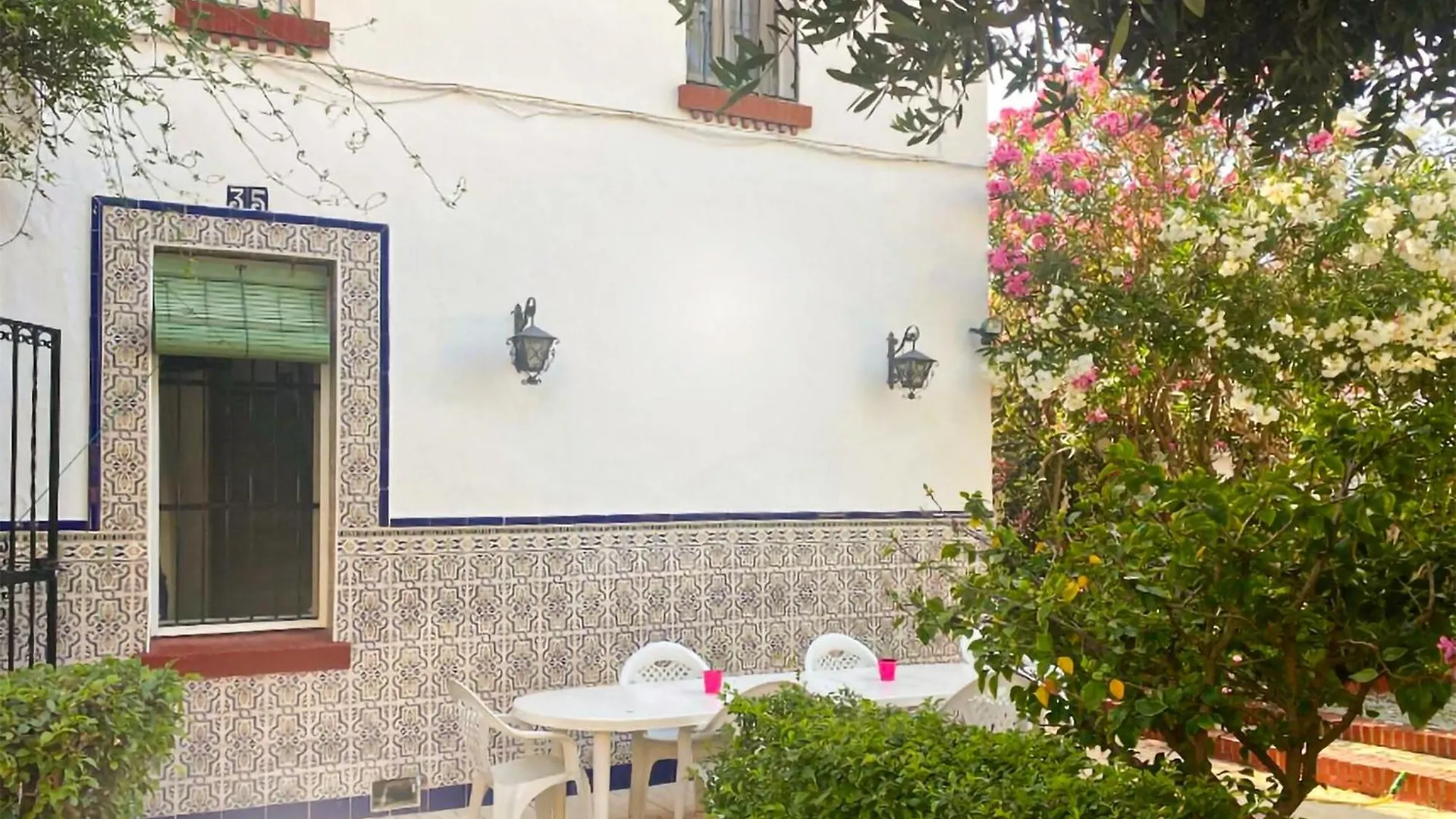 Gorgeous Home In Málaga Semesterbostad